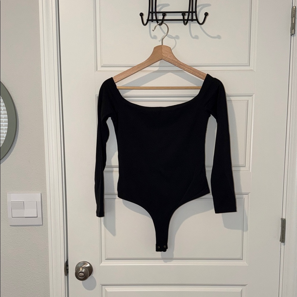 NWOT INLYRIC black bodysuit size medium